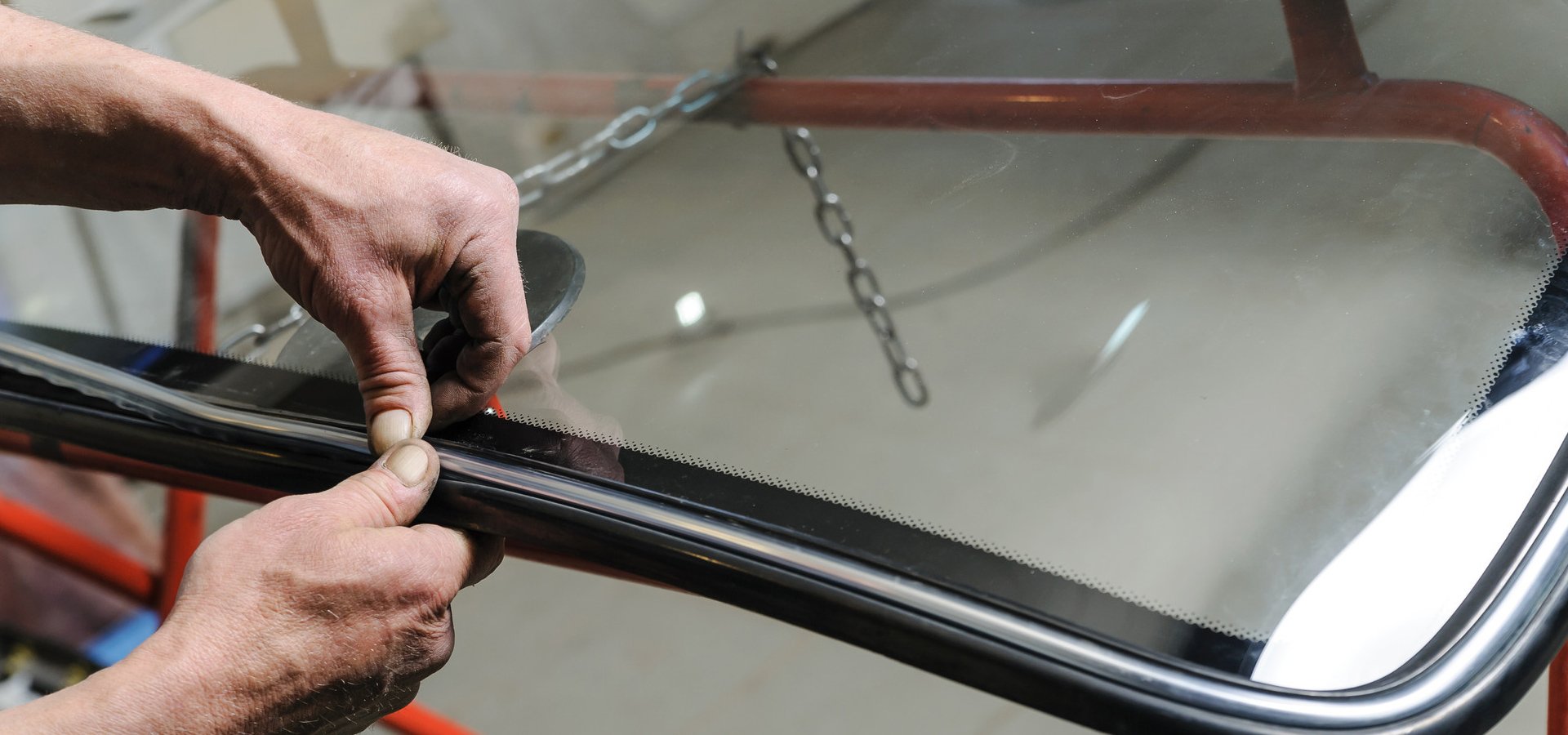Windscreen repairs Approved Windscreens Ltd
