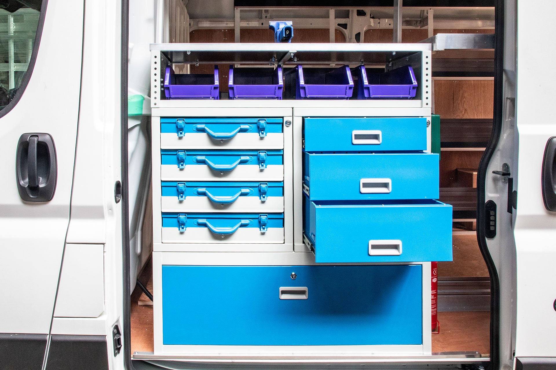 Internal glass racks Top Fleet The Ultimate Glass Racks