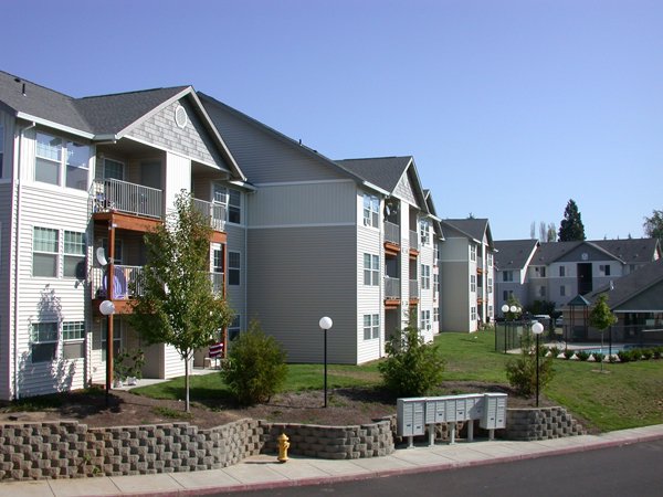 Pinehurst Management Gateway Commons Apartments
