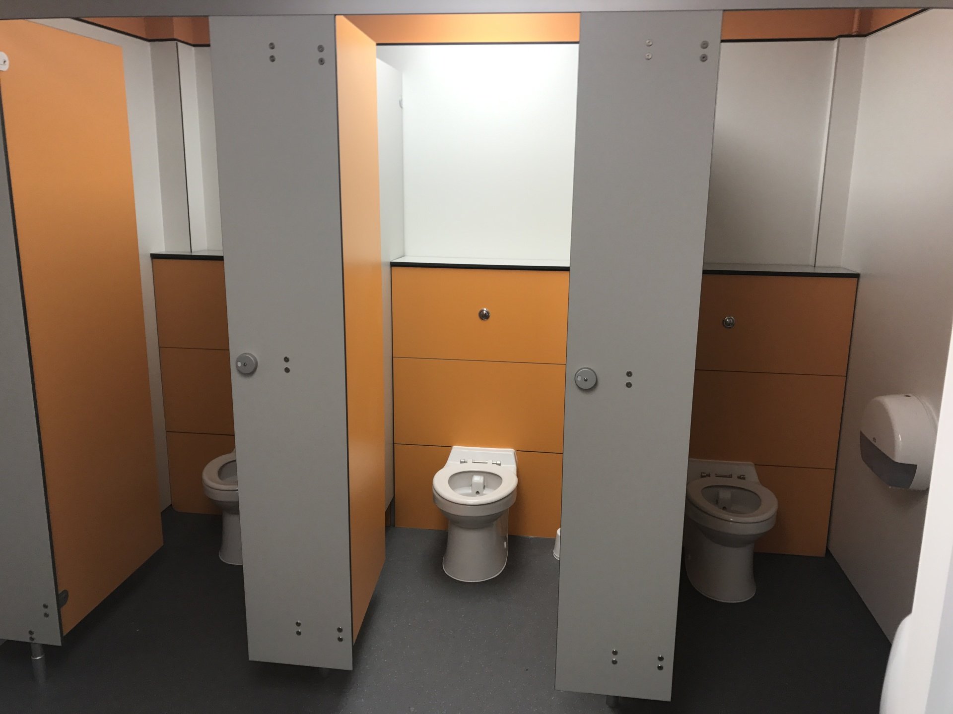 School toilet cubicle makers in Northampton