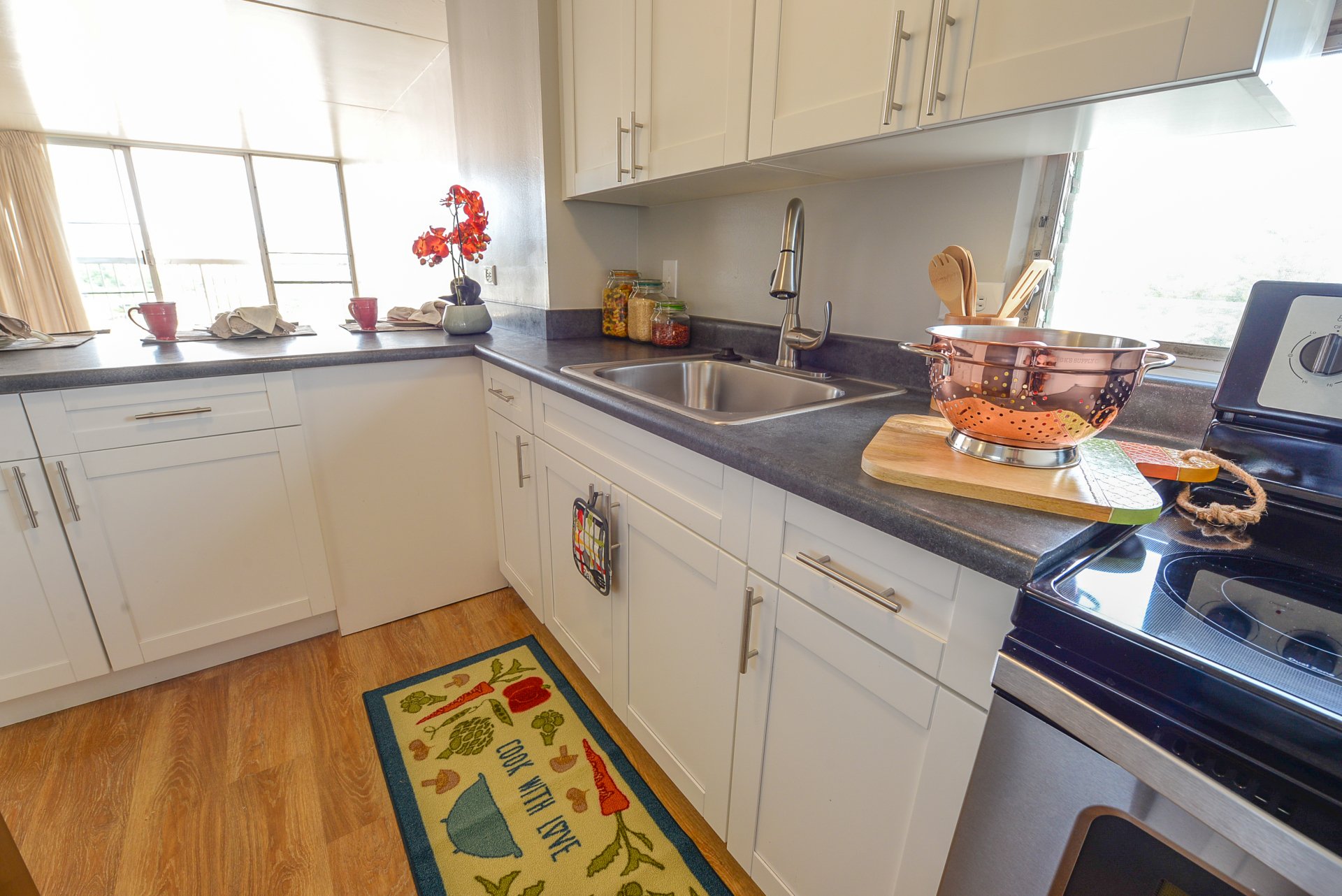 Home Waikele Towers Apartments in Waipahu, HI