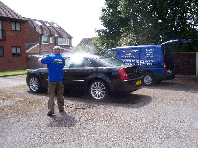 Car pressure washes Cambridge Car Valeting