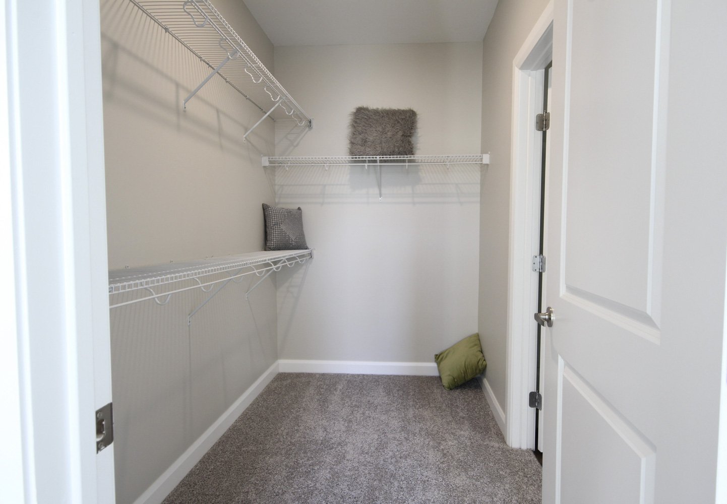 Photo Gallery Apartments on Edgehill, Columbus, OH