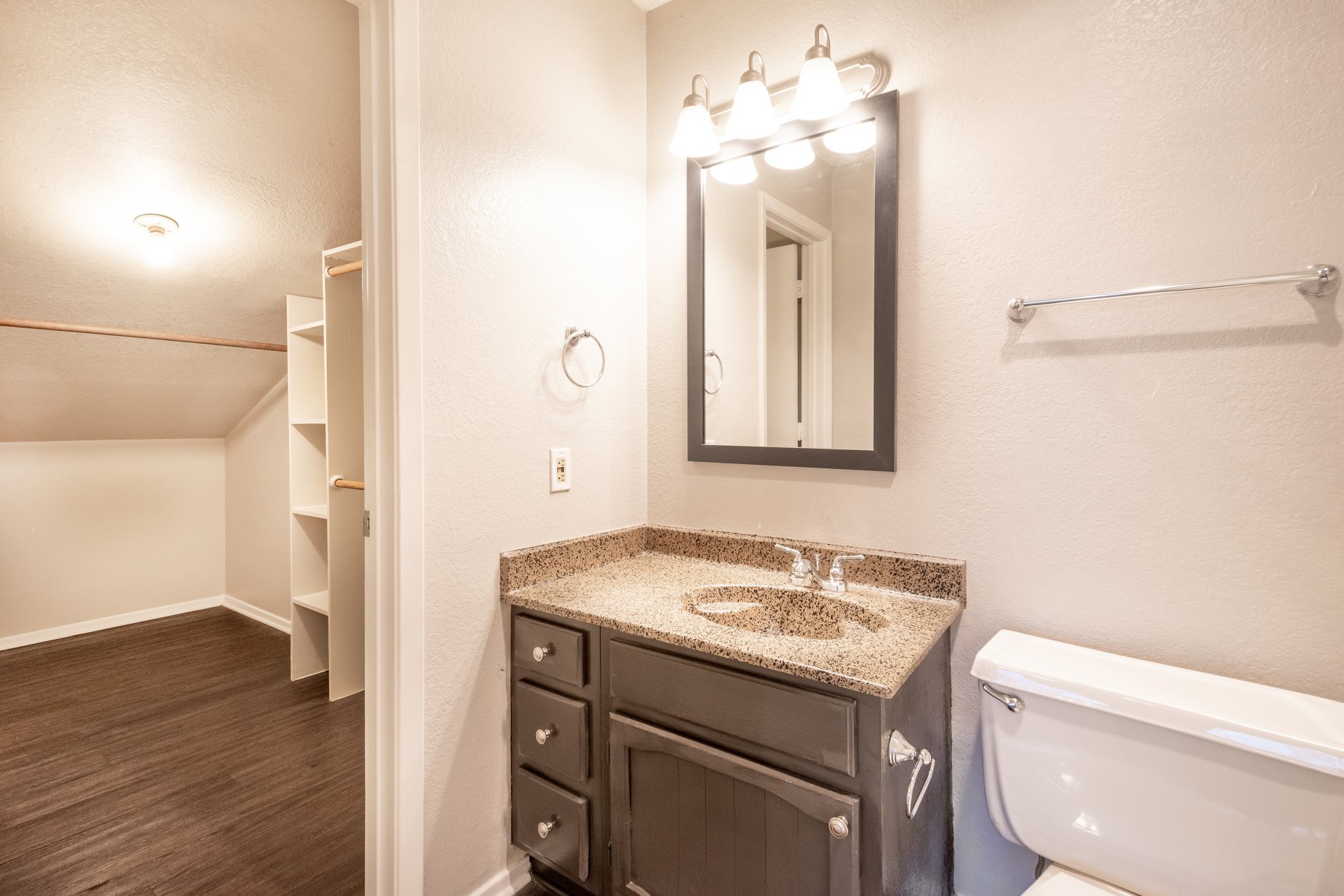 Azlewood Apartment Gallery