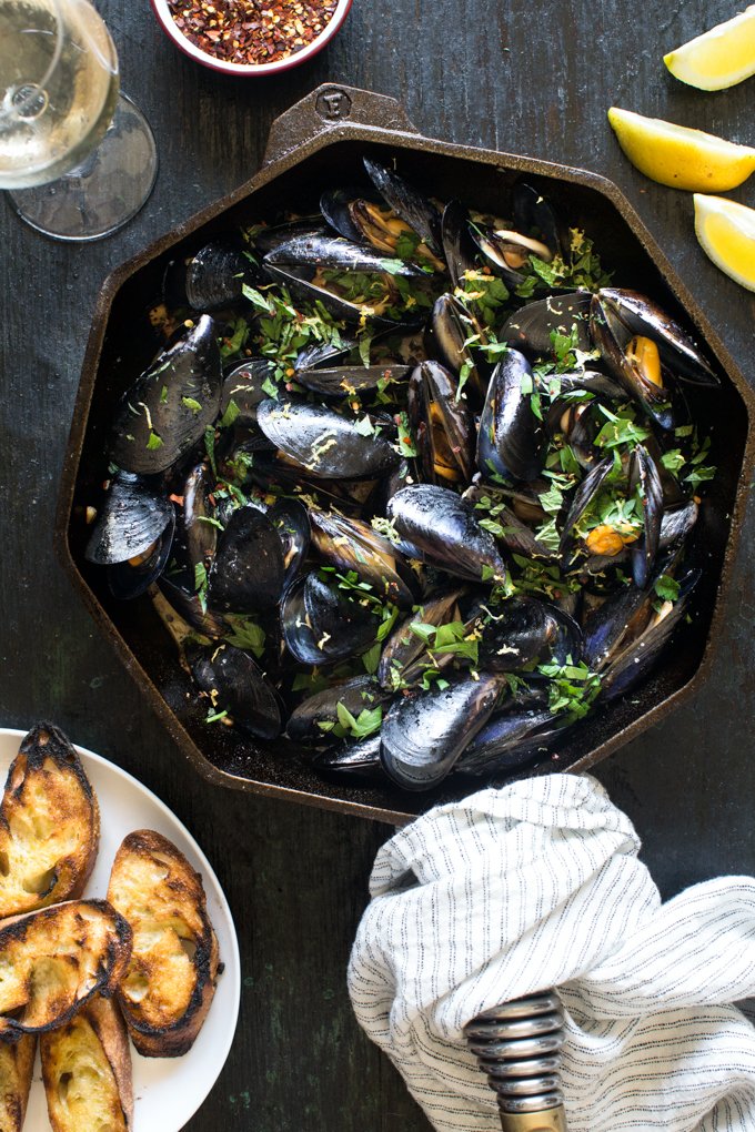 Column Food for Thought Moules Marinière