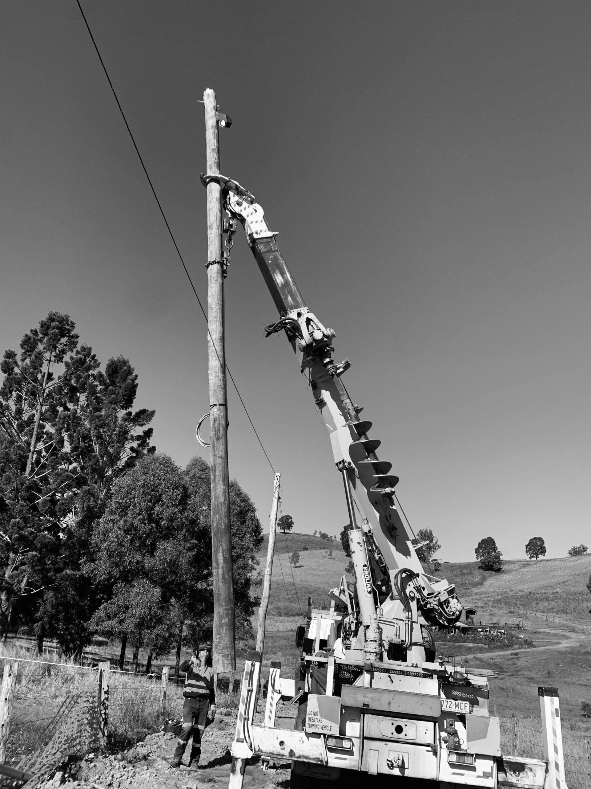 Services in SouthEast Queensland Cluffs Power Poles SEQ