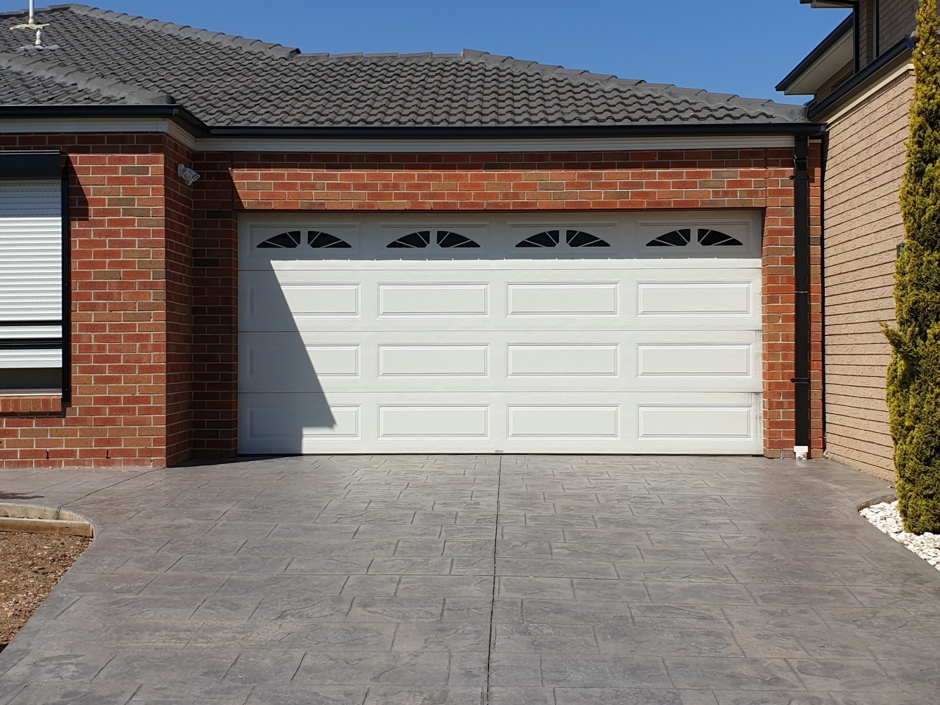 WINDOWS Factory Direct Garage Doors