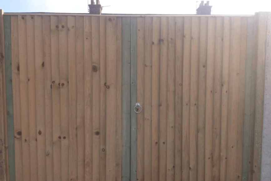 Domestic fencing Discount Fencing