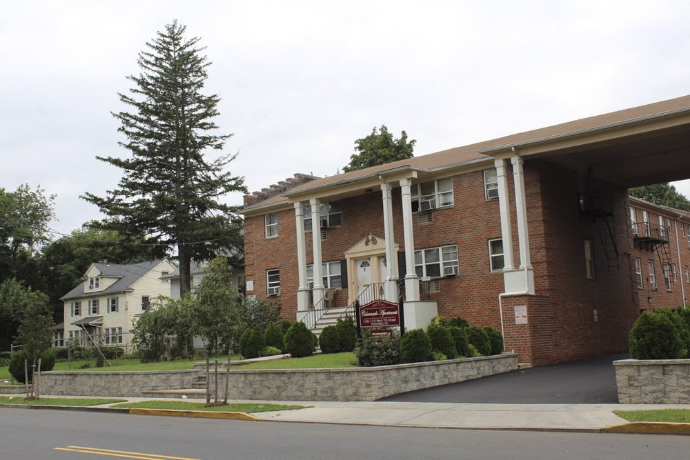 11001110 West 7th St, Plainfield, NJ