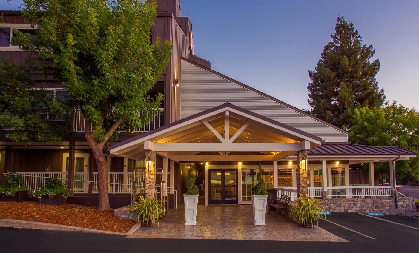 Sold Listings Hotel Innvestments Dan Hayward KW Commercial