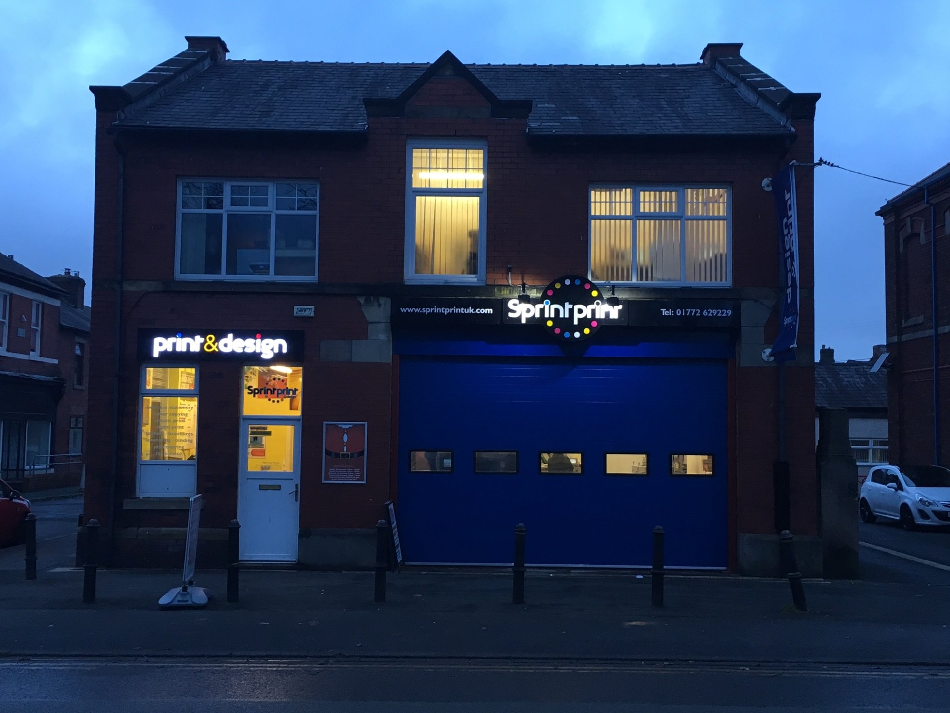 The local sign makers Signdezign