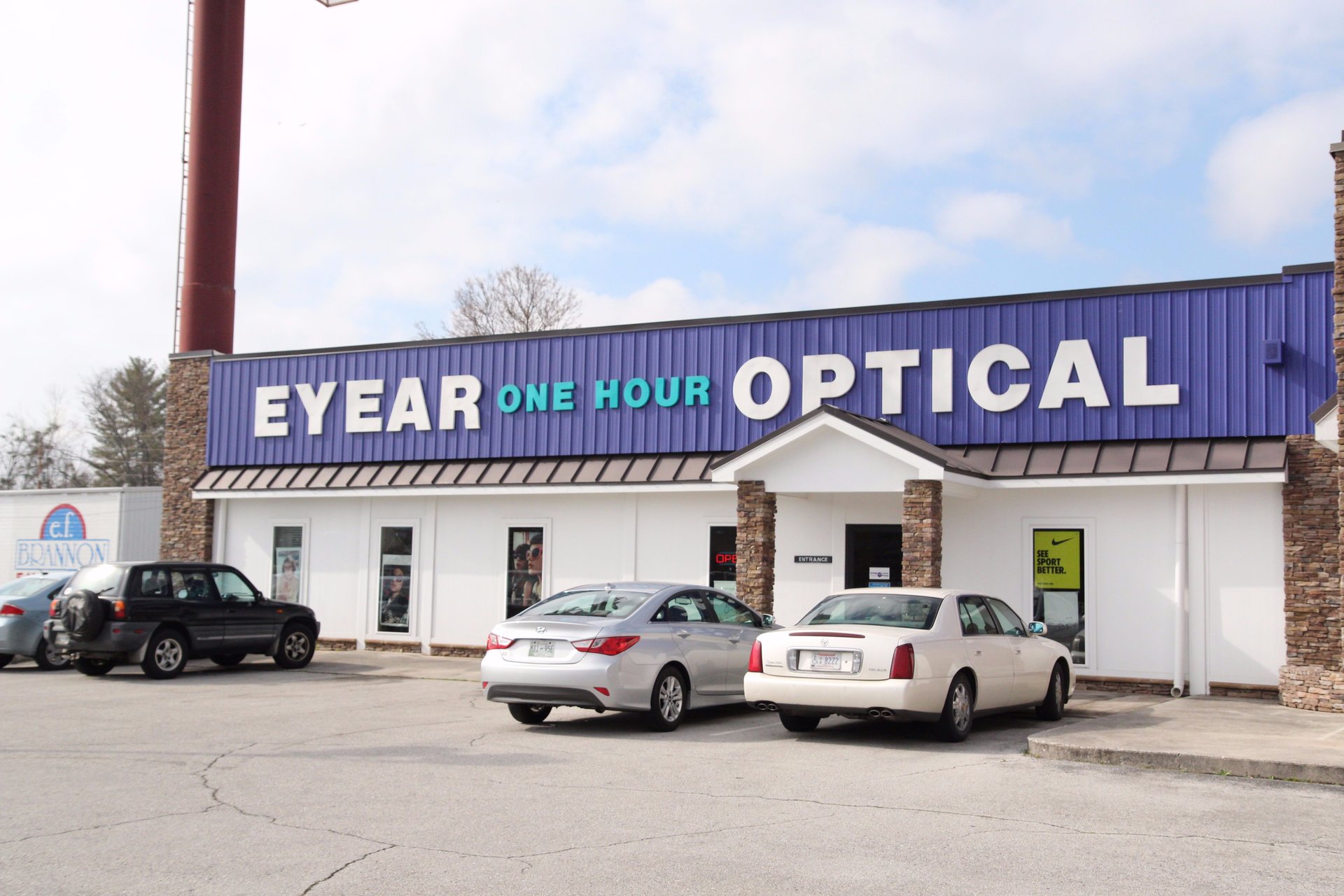 Meet Our Team Eyear Optical