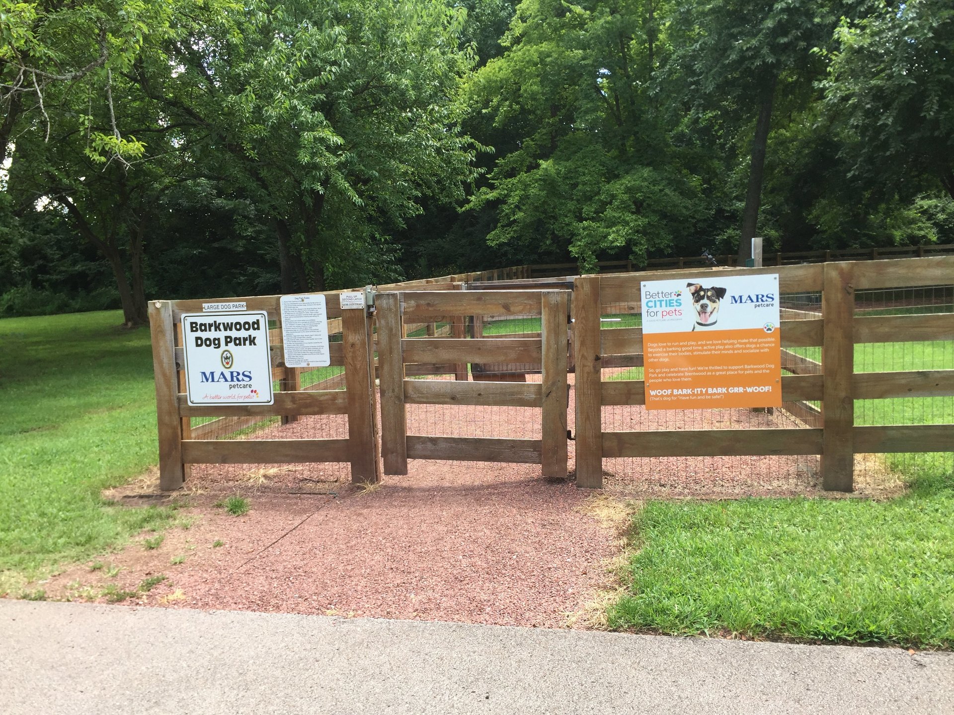 Mutts In Music City A Dog's Guide to Dog Friendly Places in Greater