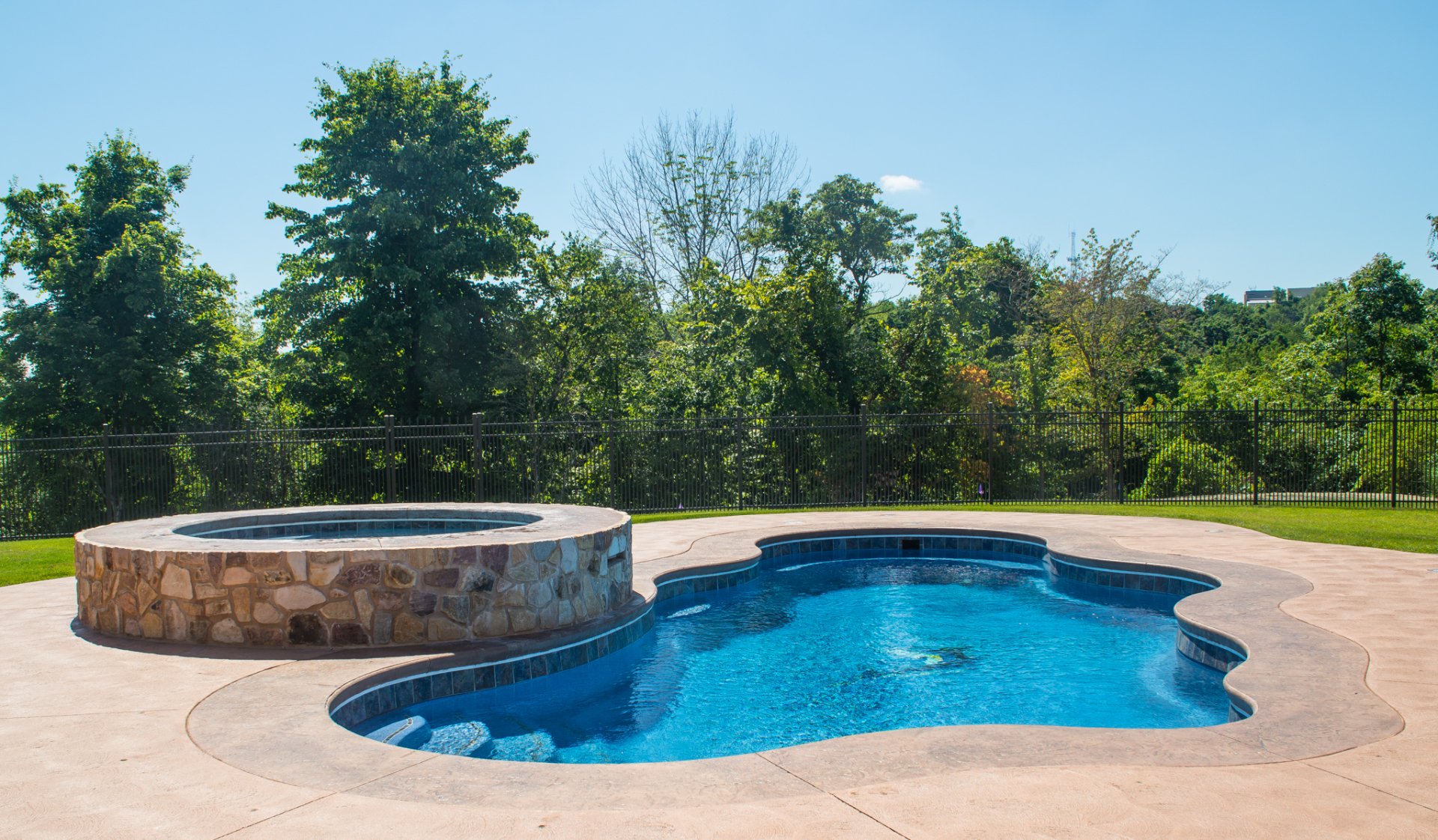 Inground Pools in Pittsburgh Pool & Spa Outlet