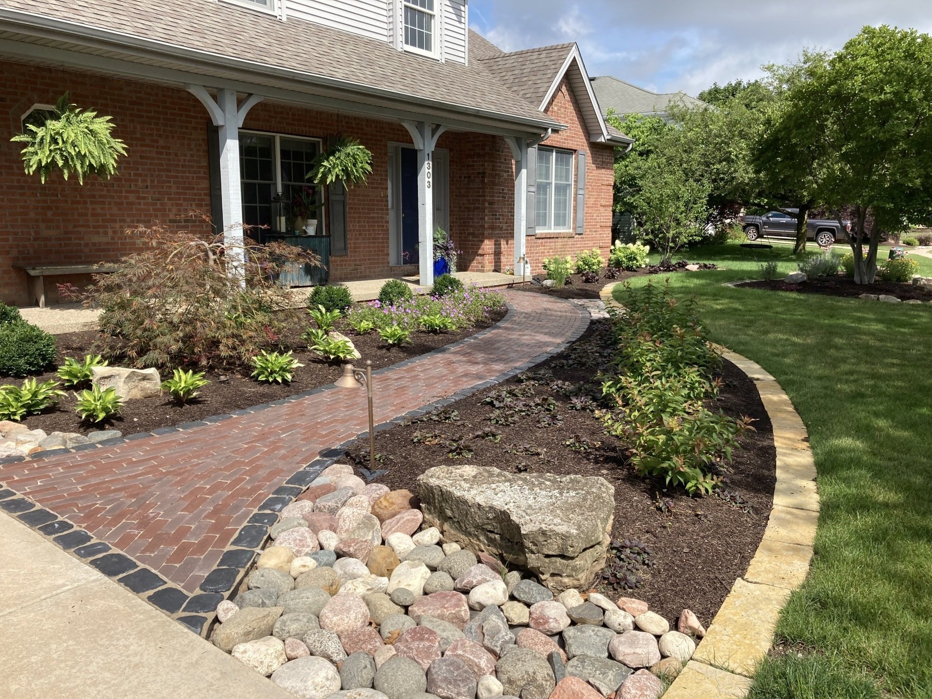 Landscape Design, Installation & Maintenance Bloomington IL