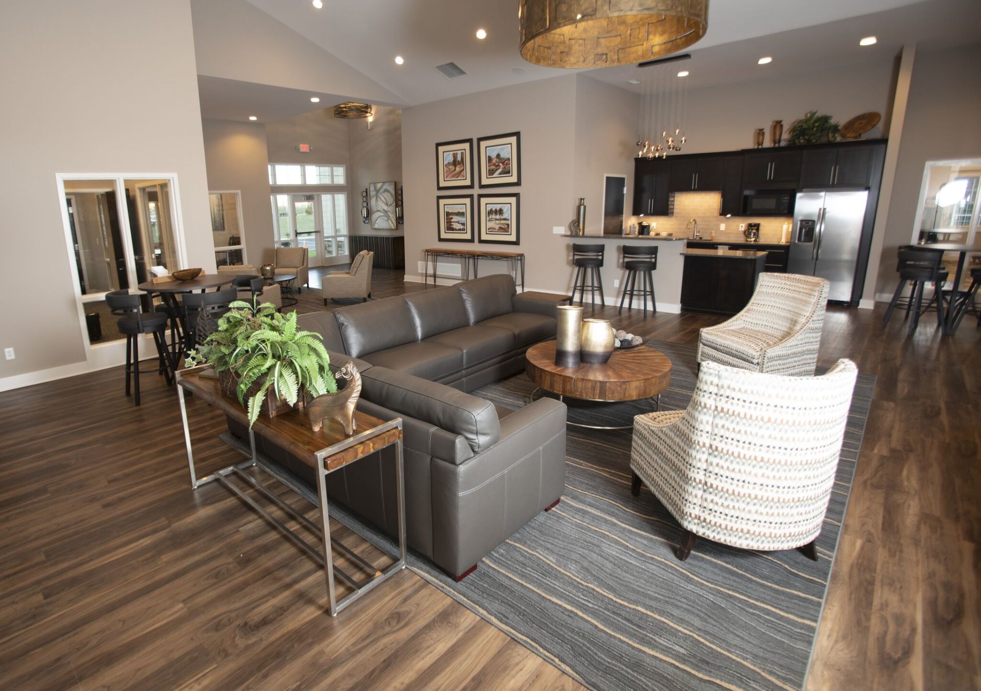 Luxury Apartment Complex Lexington Ashton Park Apartments