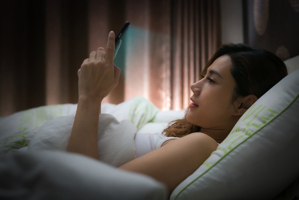 Half Of UK Adults Use Smartphones In Bedrooms