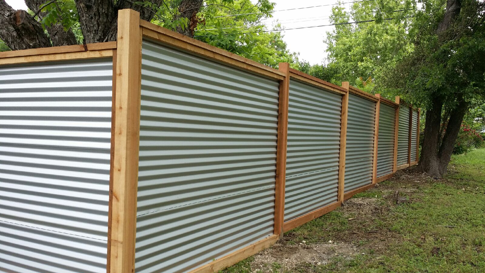 Corrugated Fencing in Central Texas Pflugerville Pfence