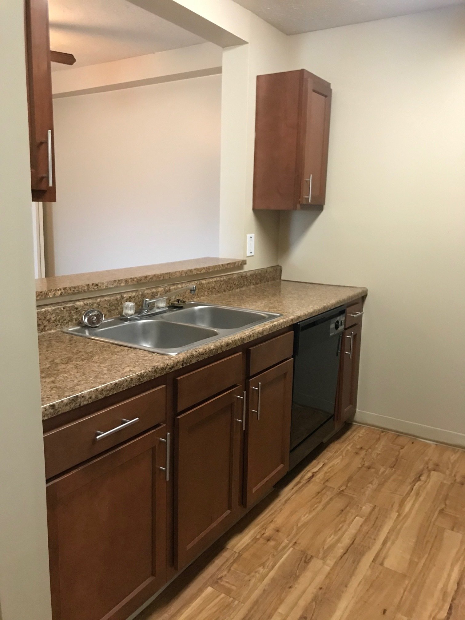 Walnut Manor Apartments Managed by JG² Companies