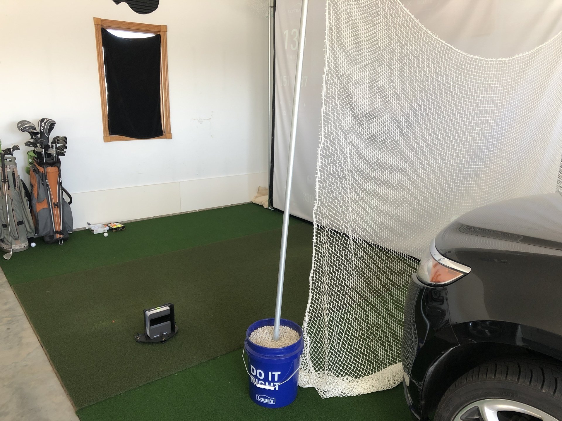 DIY Home Golf Simulator Screen For Cheap