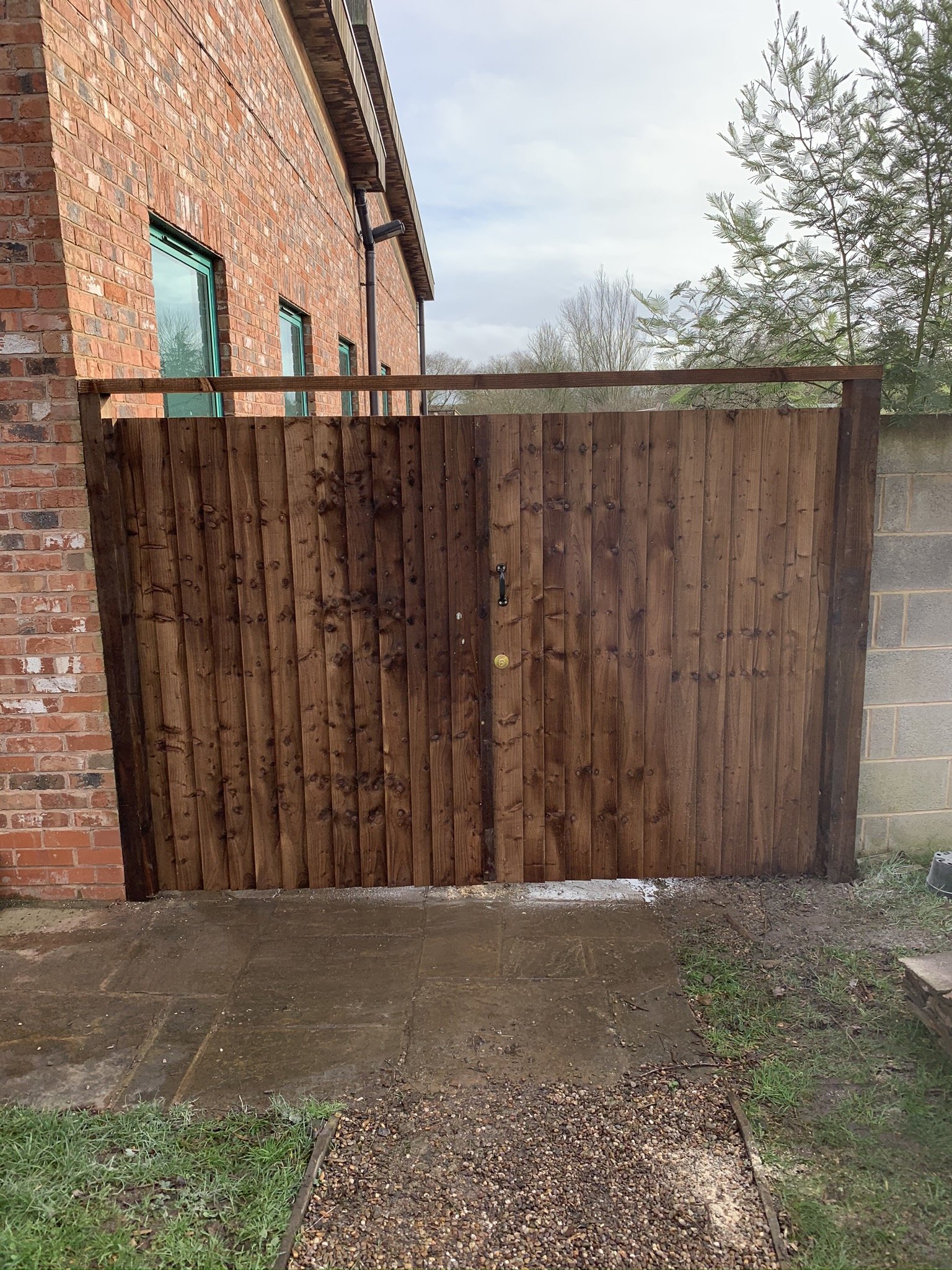 Dovedale Fencing Supply & Manufacturers