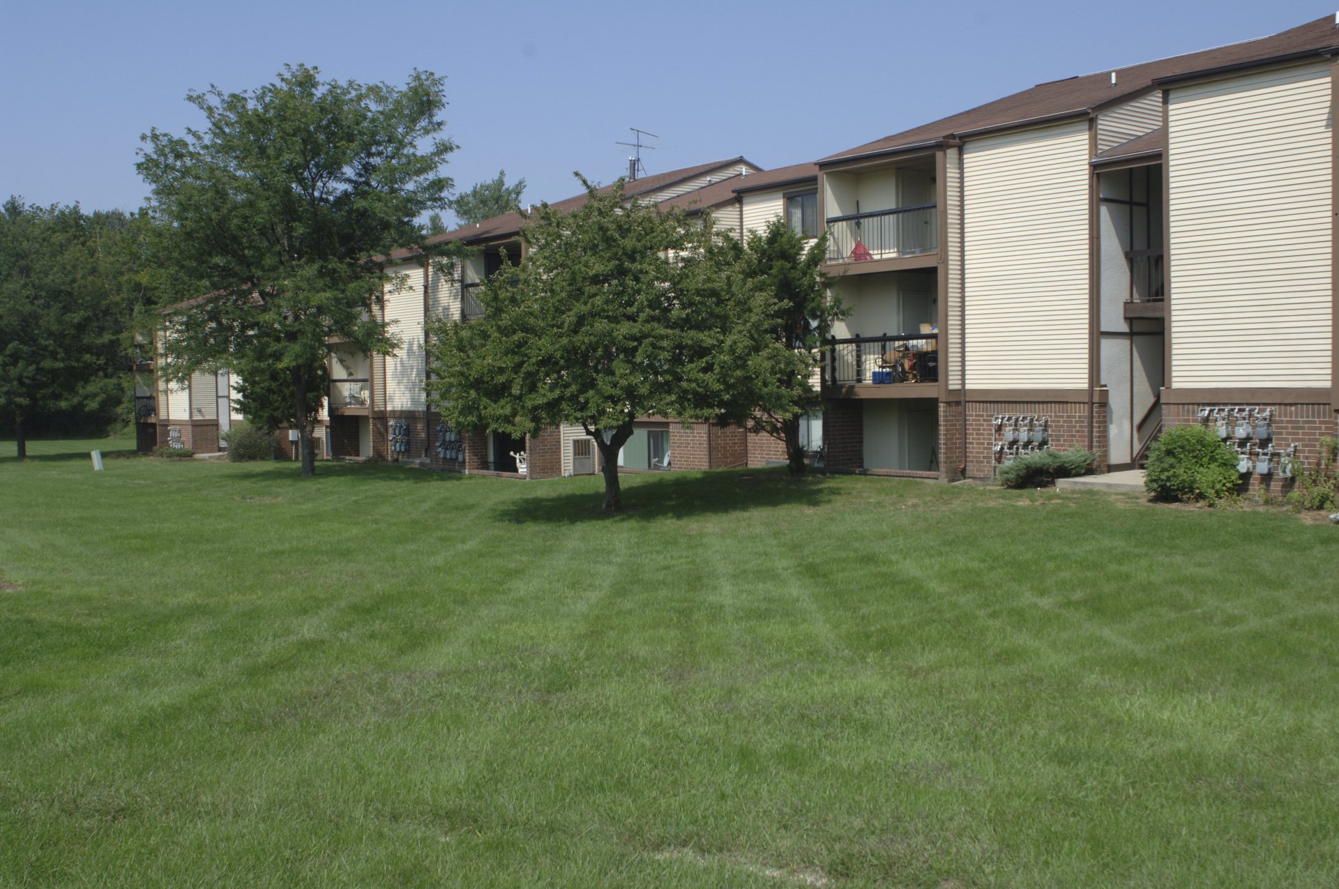See interior and exterior photos of Ashton Woods Kentwood