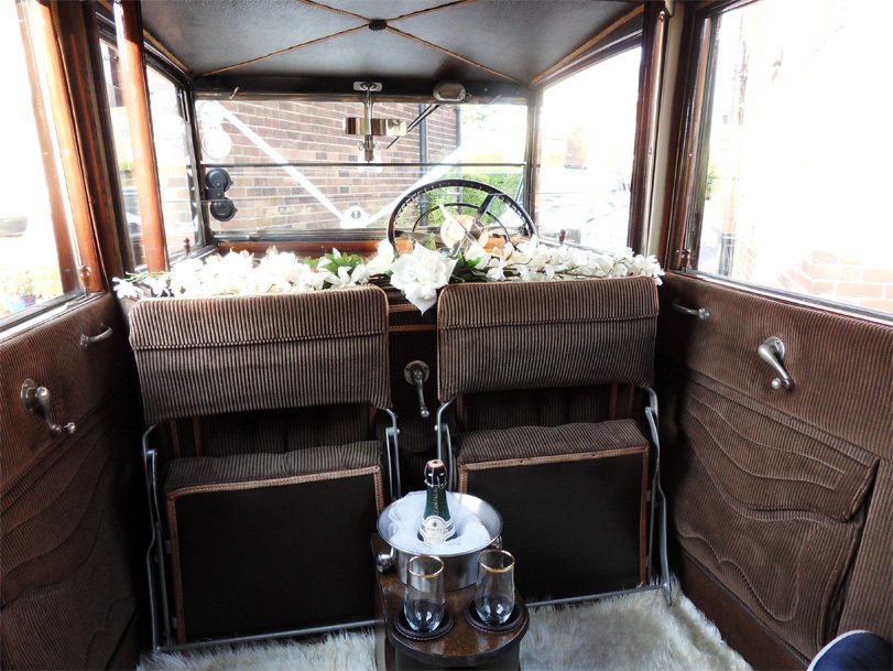 Vintage car hire, Sheffield, Yorkshire Laura's Vintage Wedding Car Hire