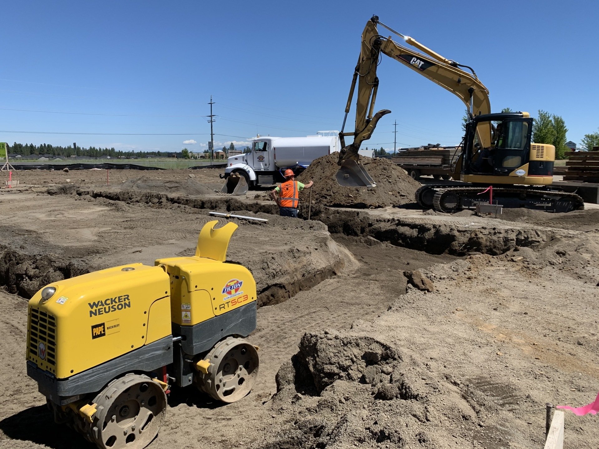 Open Trenching l Orchards, WA l Tilton Excavation Co.