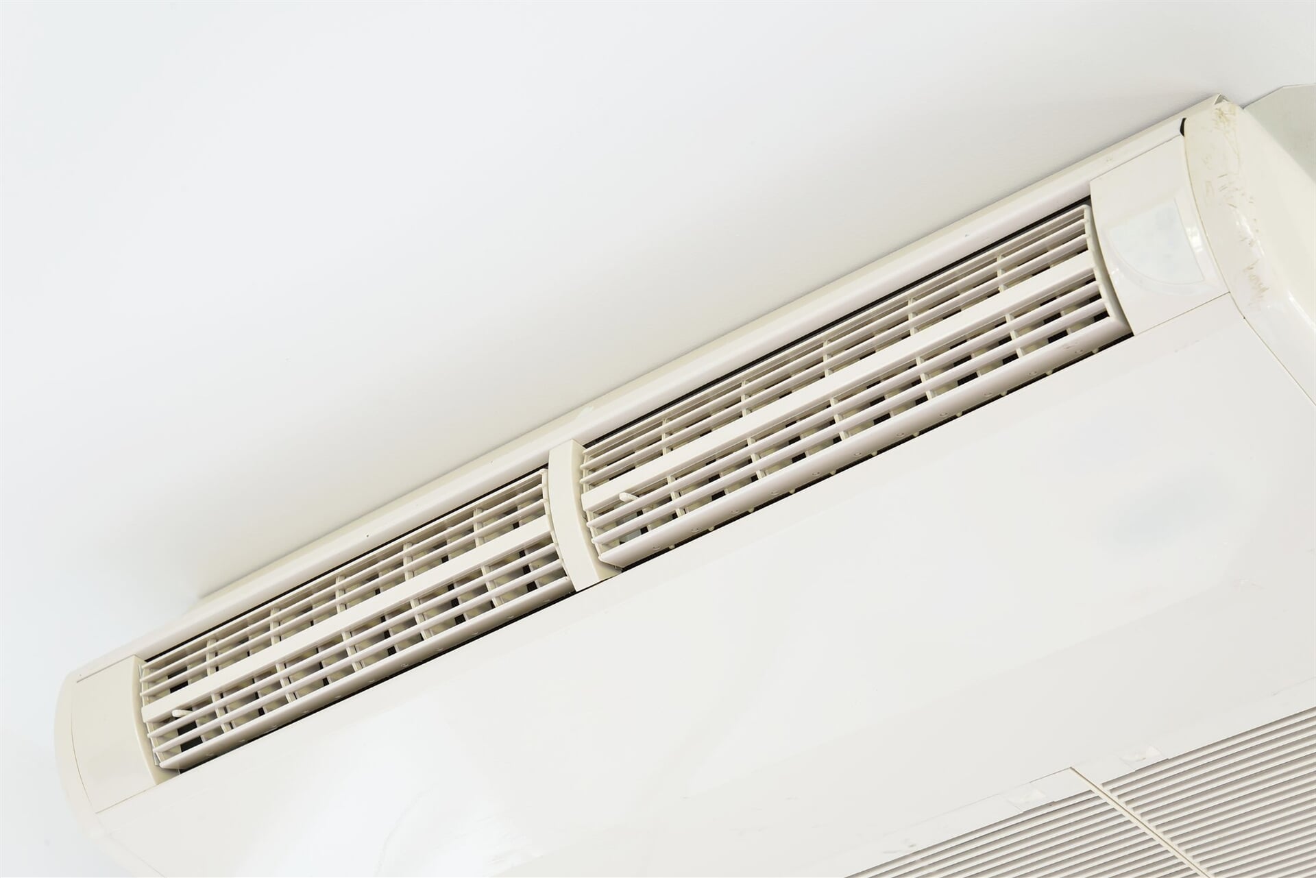 Air Conditioner Cleaning in Cairns Air Con Cleaning Specialists