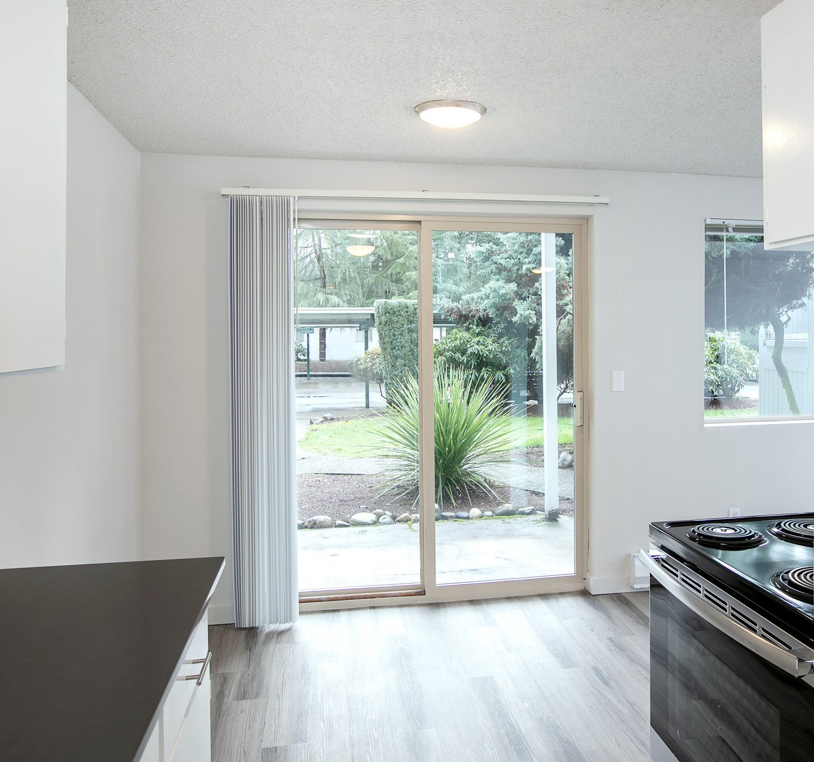 Property Details Timber Grove Apartments, Snohomish County, Washington