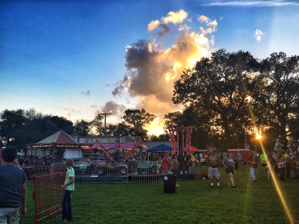 Old Settler's Picnic Sheldon Park Apartments