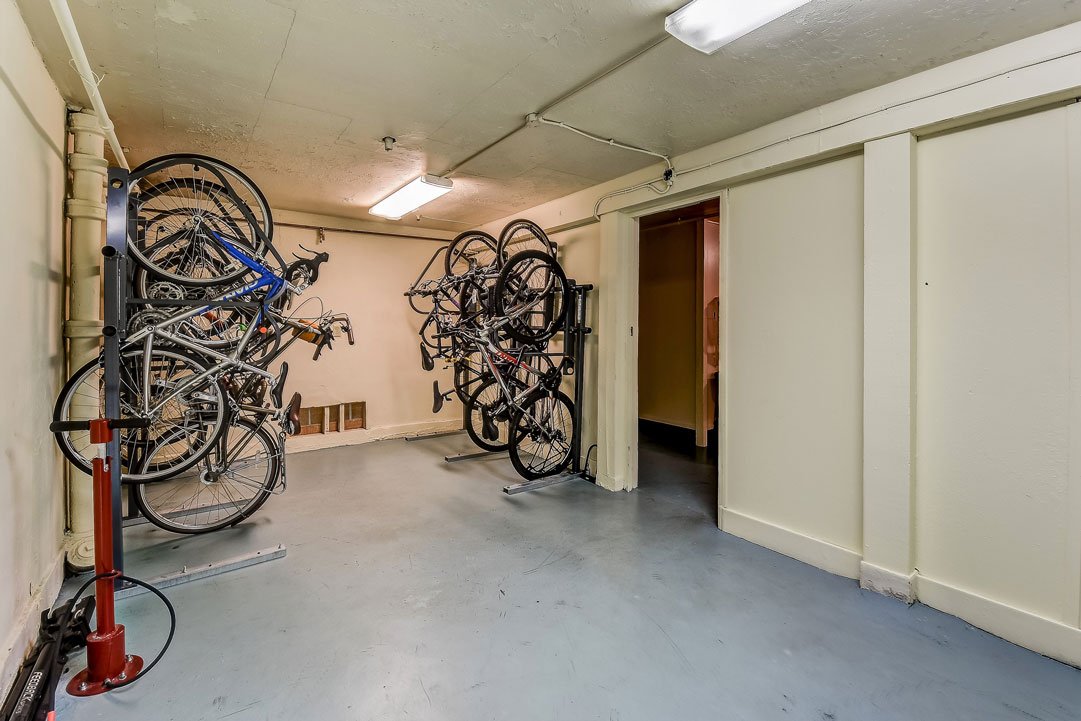 GLEN EDEN APARTMENTS Leschi Lakeside Property Management