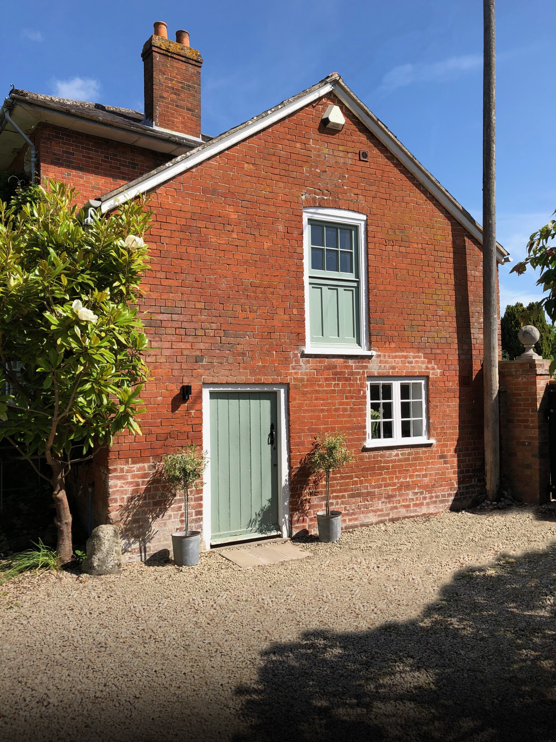 HOME [www.broadwellhouse.co.uk]