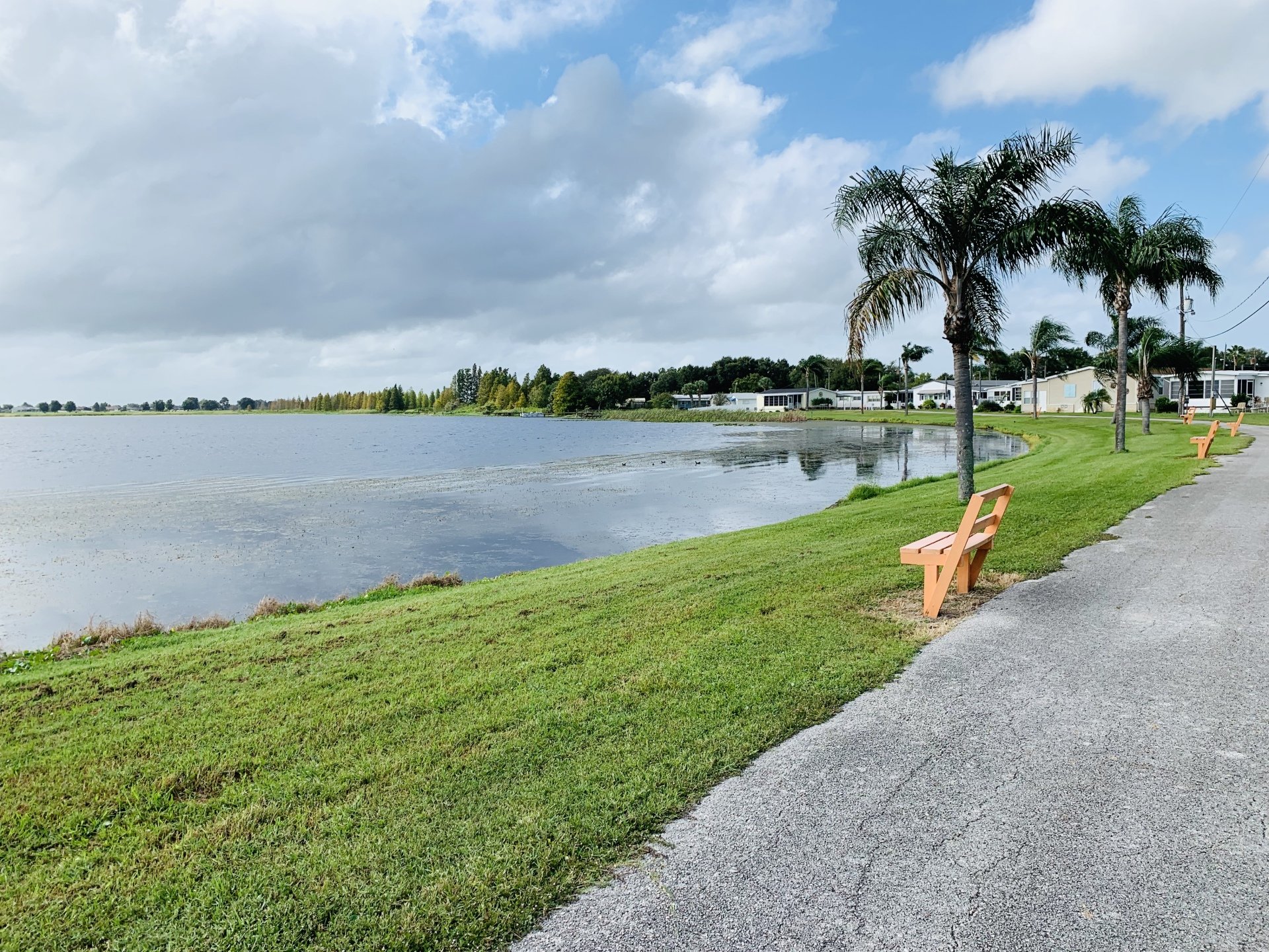 Orange Manor West Retirement Community in Winter Haven, Amenities