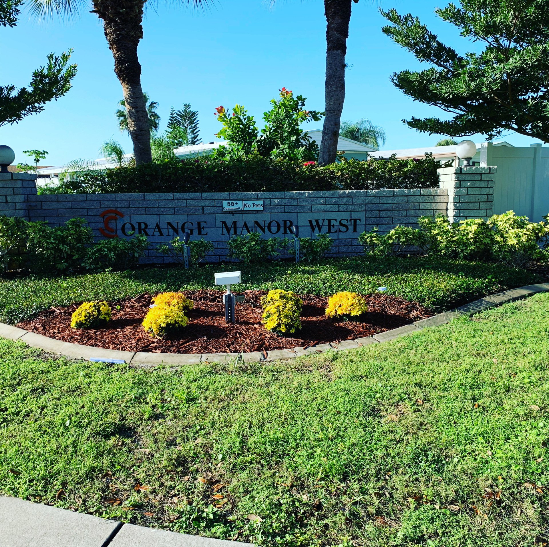 Orange Manor West Retirement Community in Winter Haven, Gallery