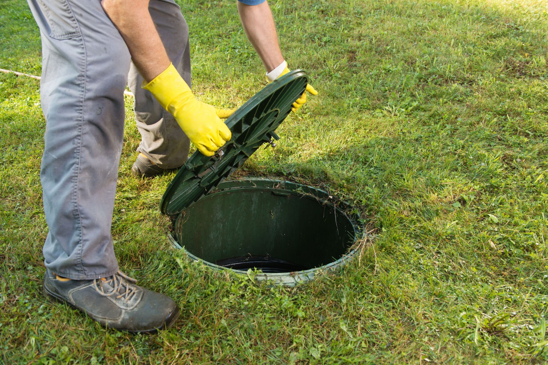 6 Signs Your Septic Tank Needs Repair
