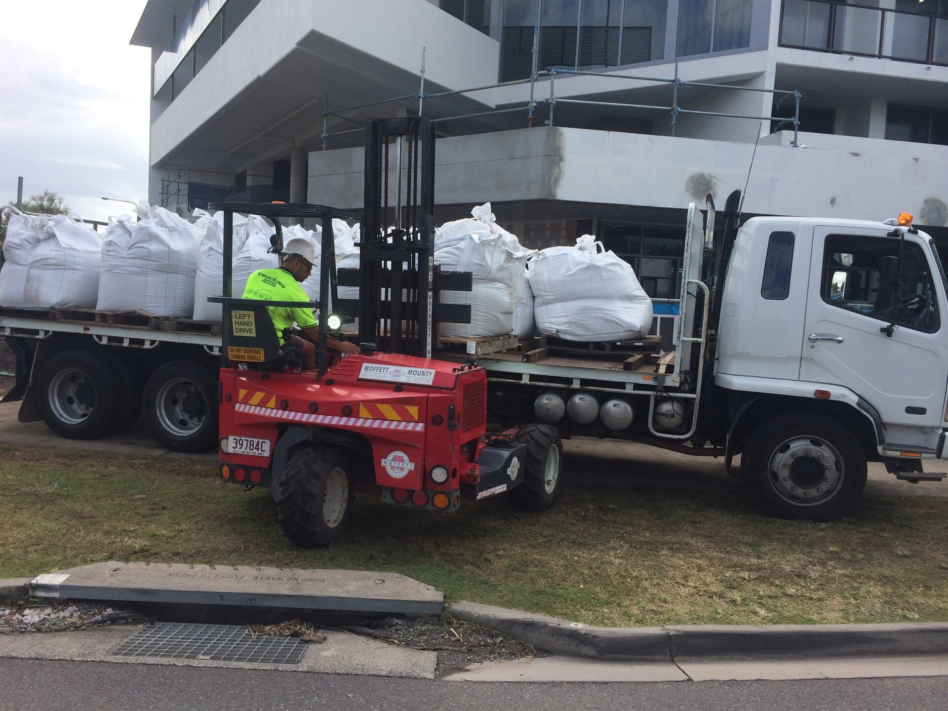 Crane & Forklift Trucks Sunshine Coast