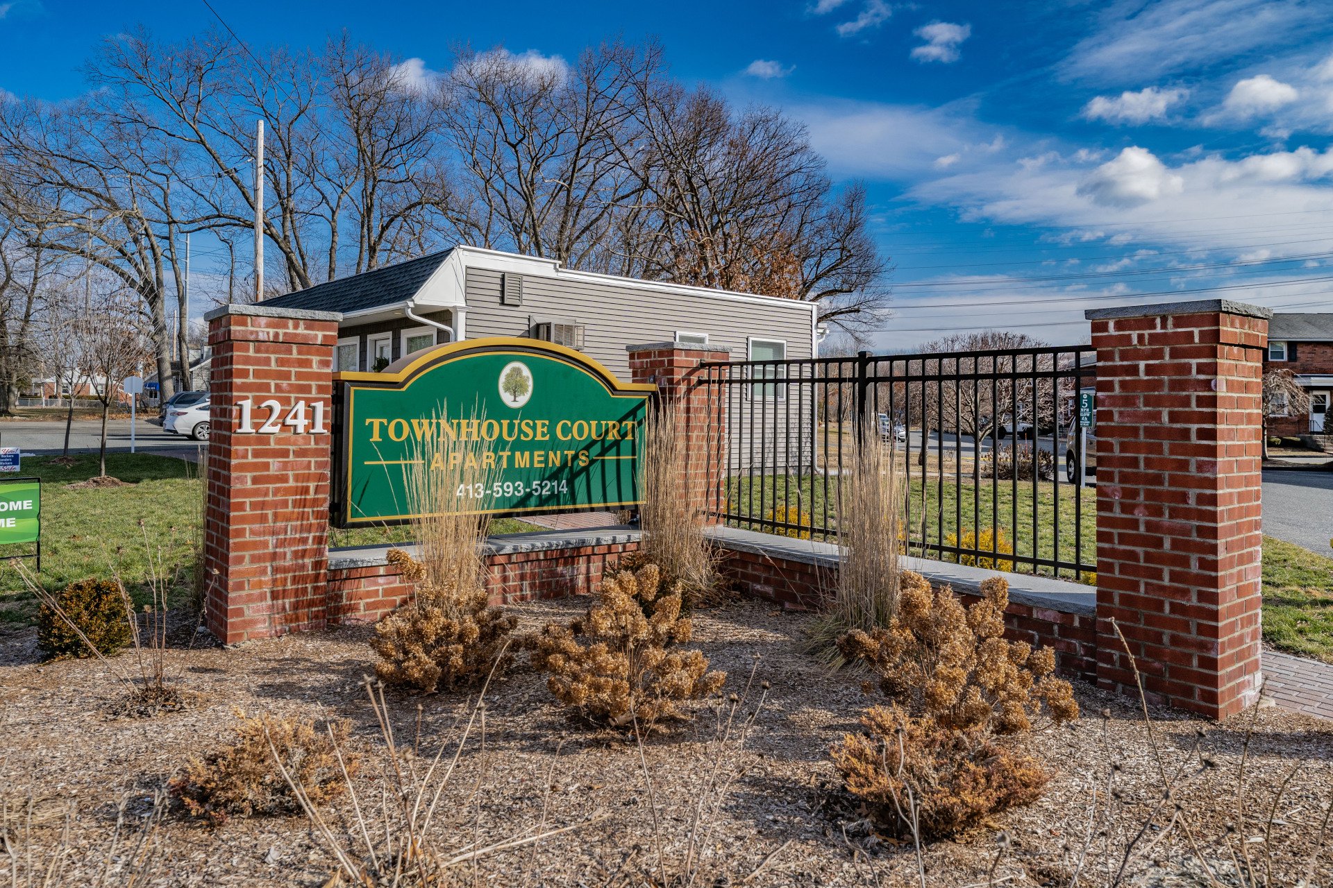 Townhouse Court Apartments Chicopee, MA Townhome Apartments for Rent
