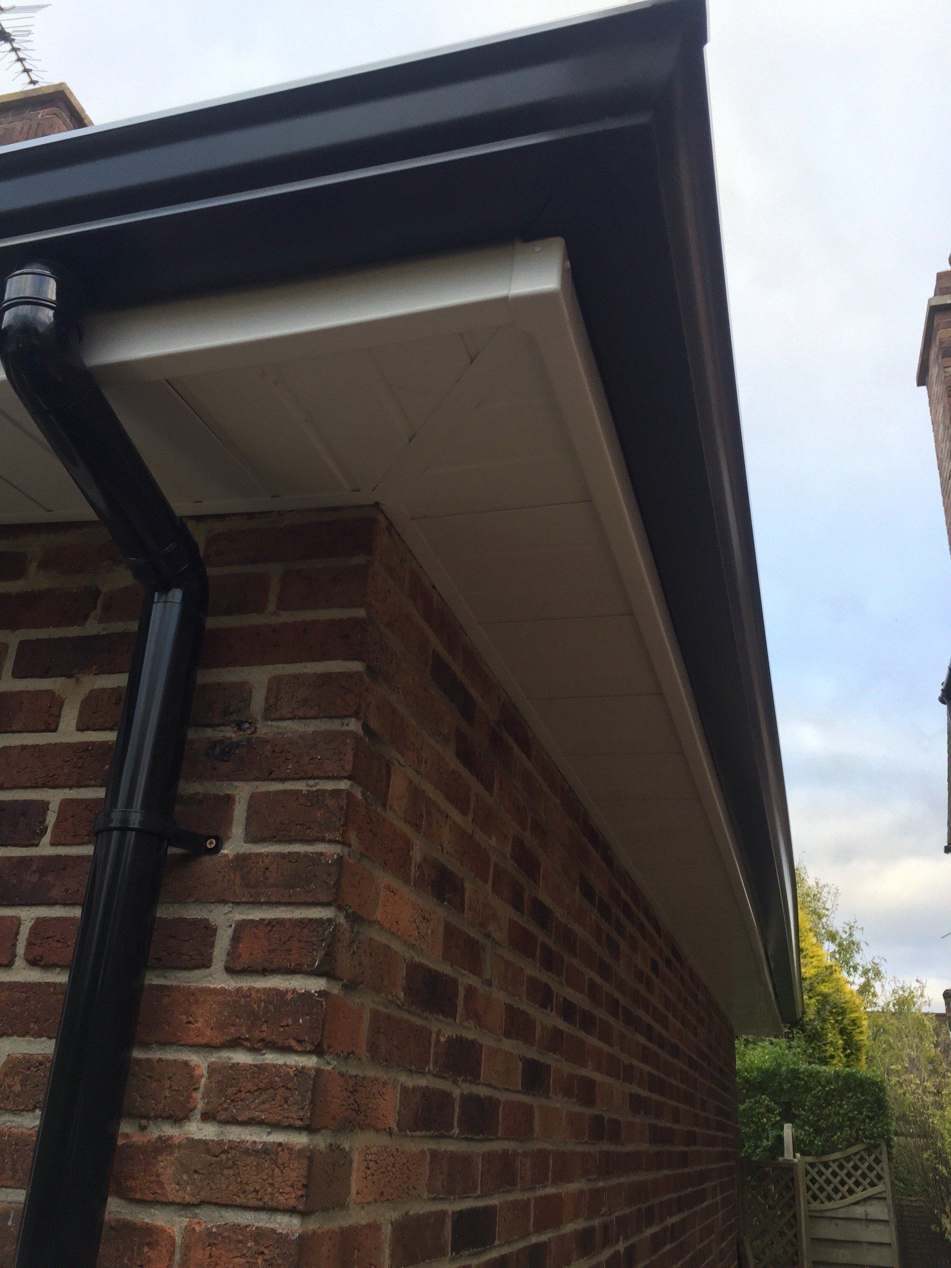 Guttering NURoof Ltd