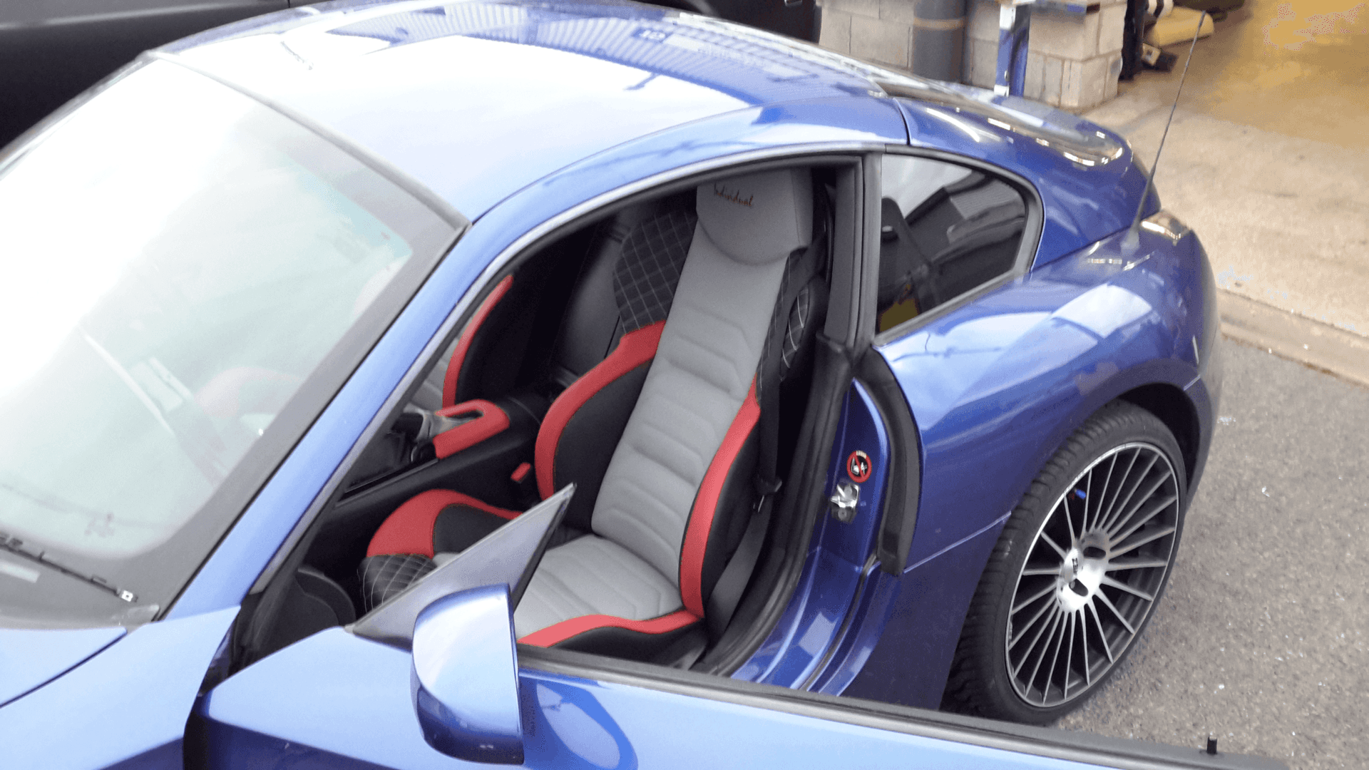 Autotrim Ltd Auto upholstery experts