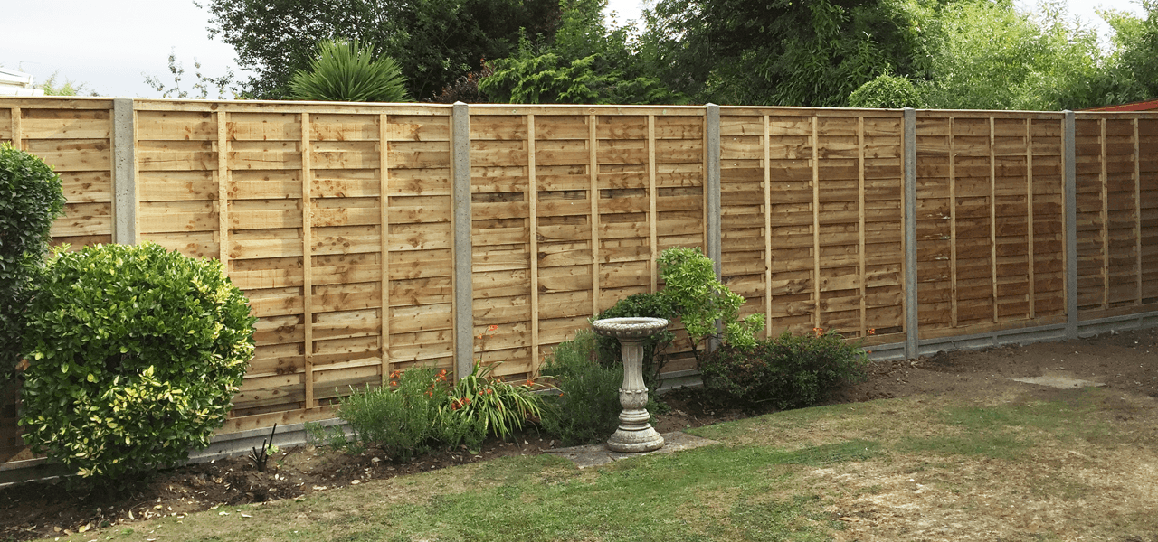 Garden fencing Fencing Products Ltd, Wokingham