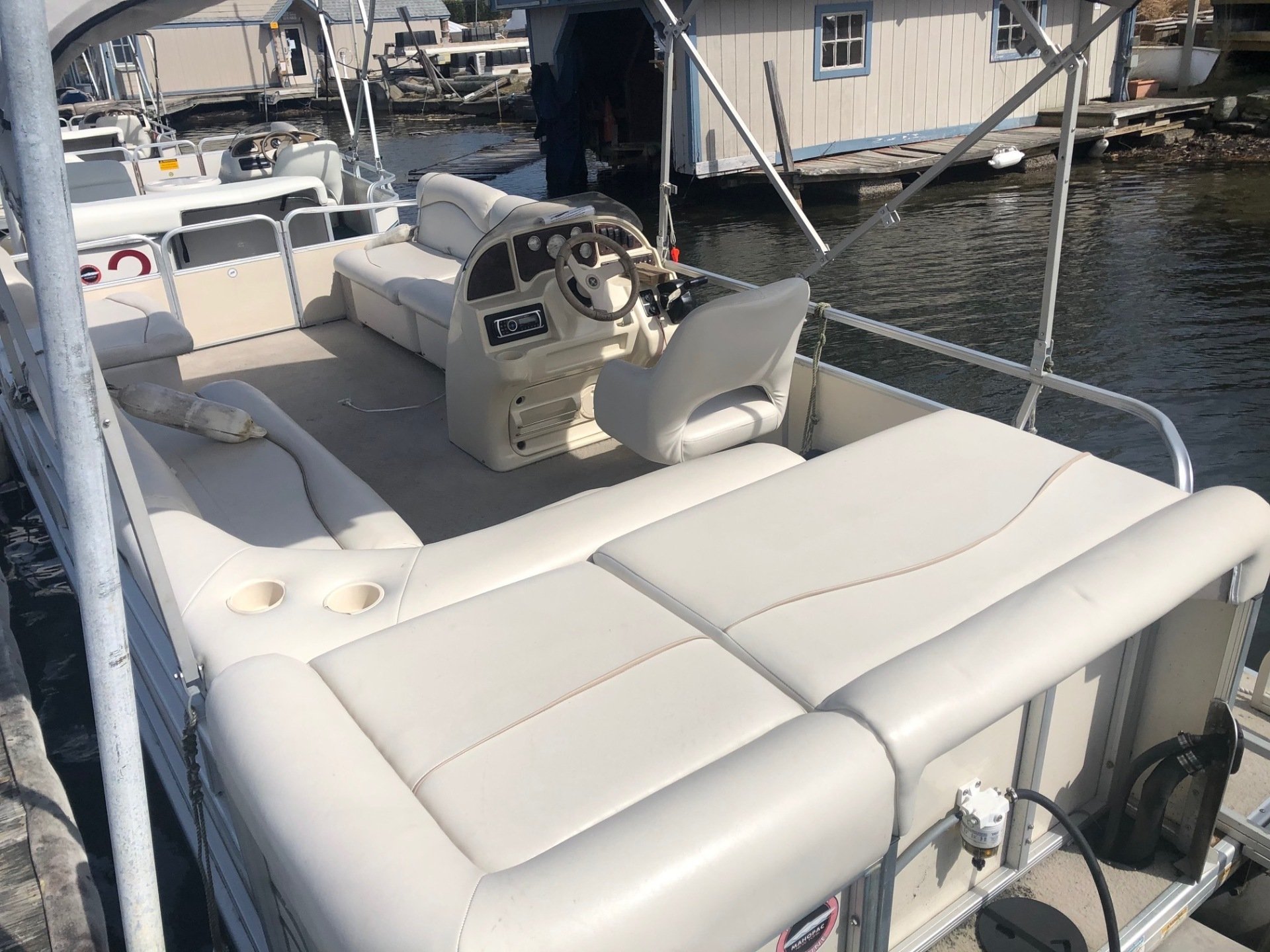 Pontoons for Rent Mahopac, NY Mahopac Marina