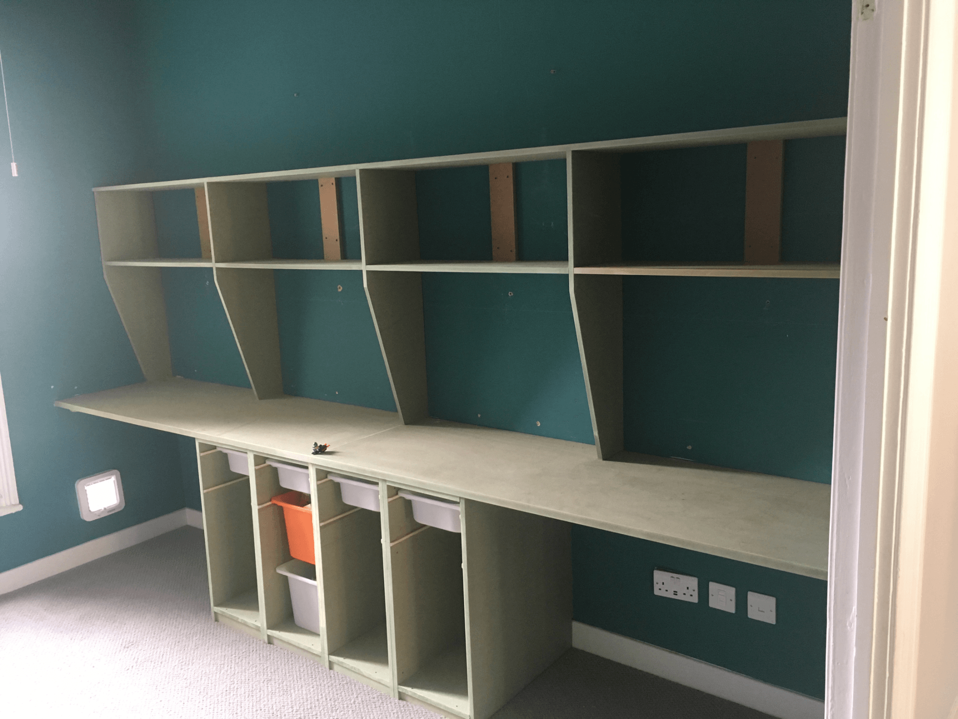 Tailormade fitted furniture suppliers DWC Carpentry