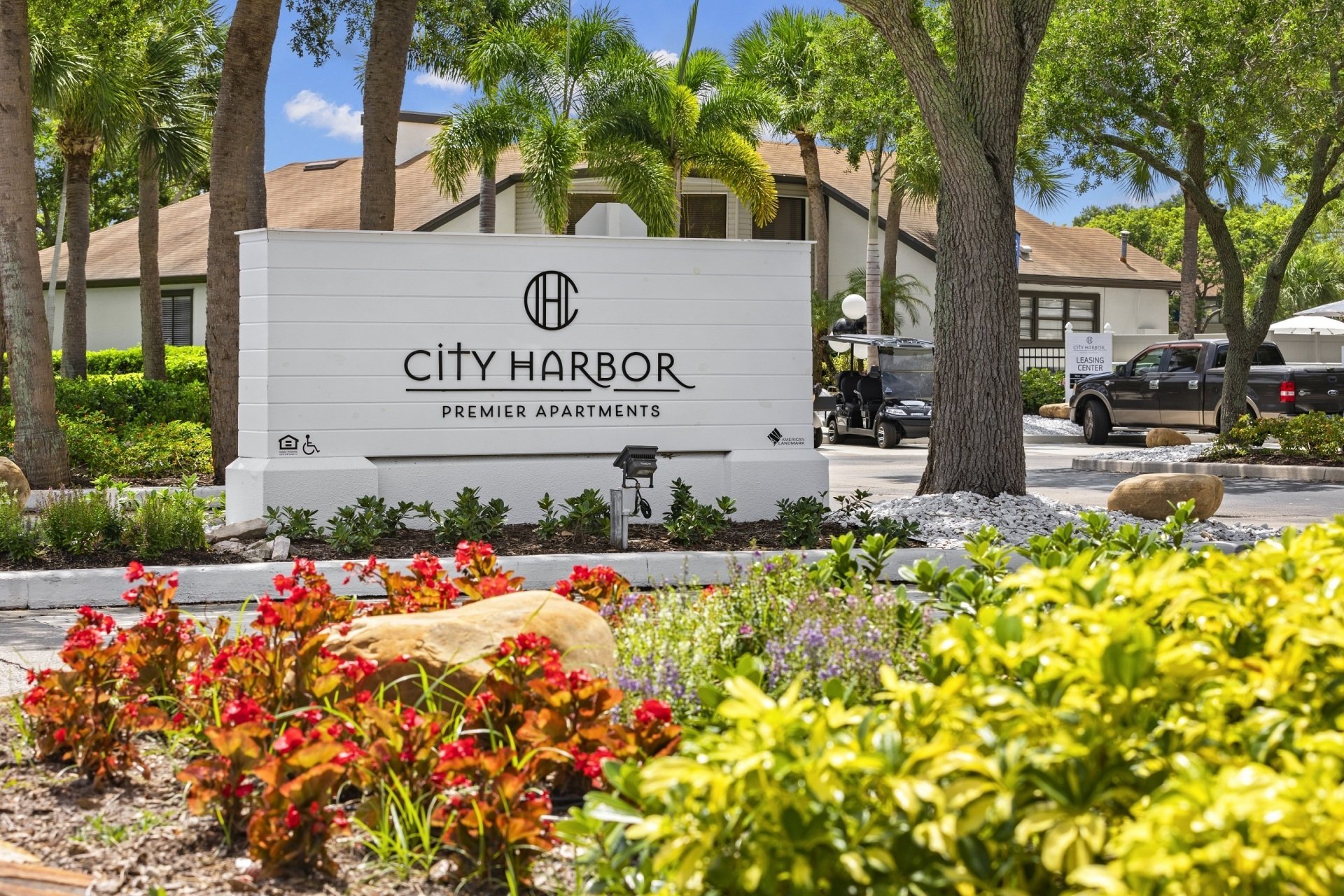 Gallery Dog Friendly Melbourne, FL Apts