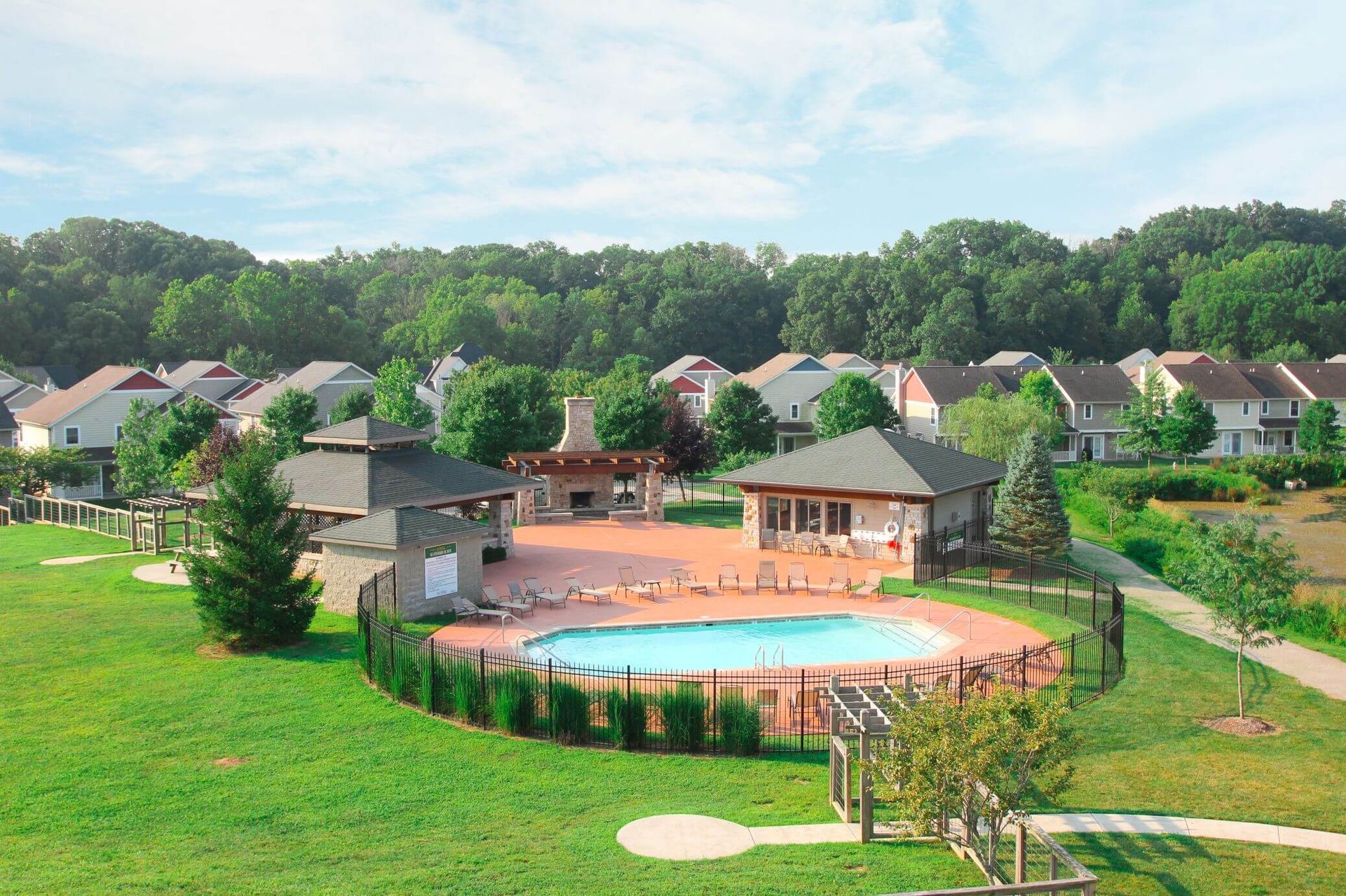 HOME Meadow Creek Apartments in Bloomington, IN