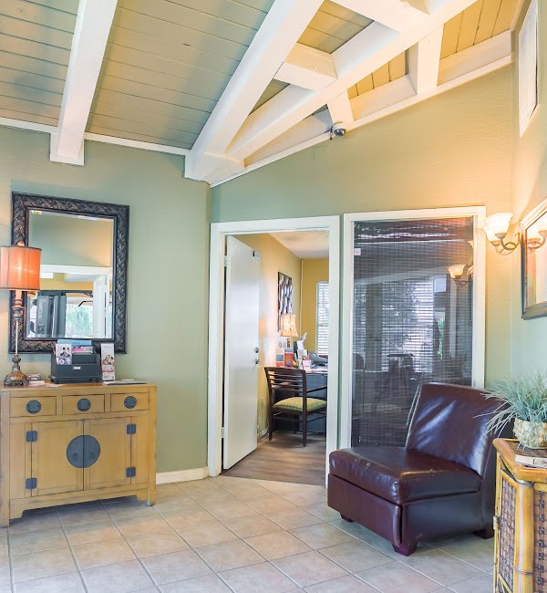 Details The Warwick Apartments Abilene, TX