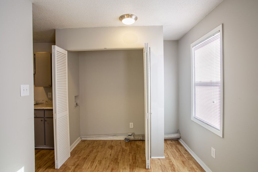 The Bradford Apartments Greer's Apartments