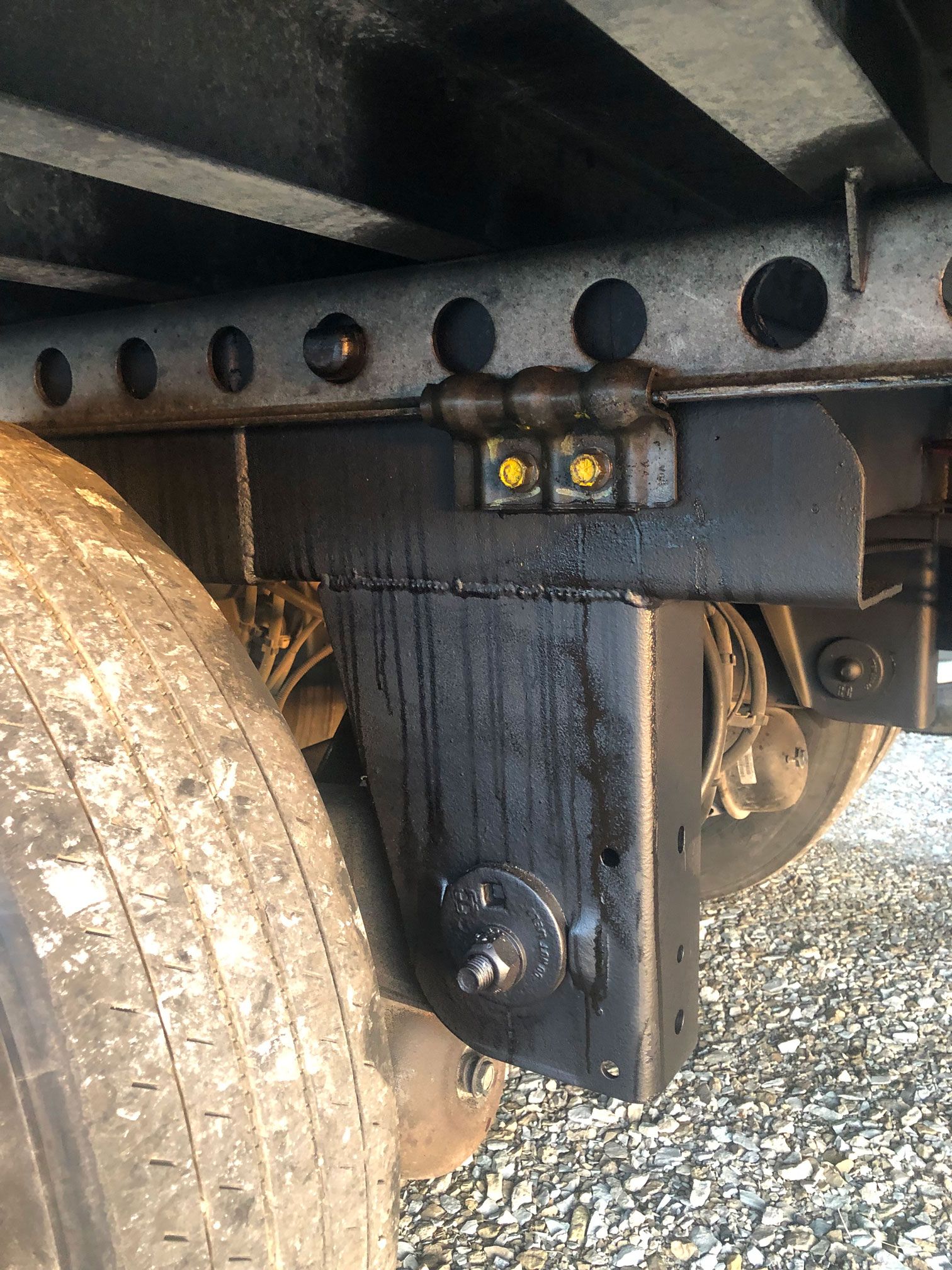 Hitch & Axle Repairs Indianapolis, IN Bond Trailer