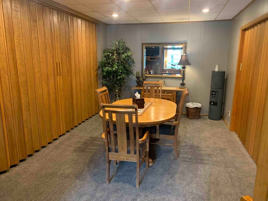 Our Facilities Lind Family Funeral Home