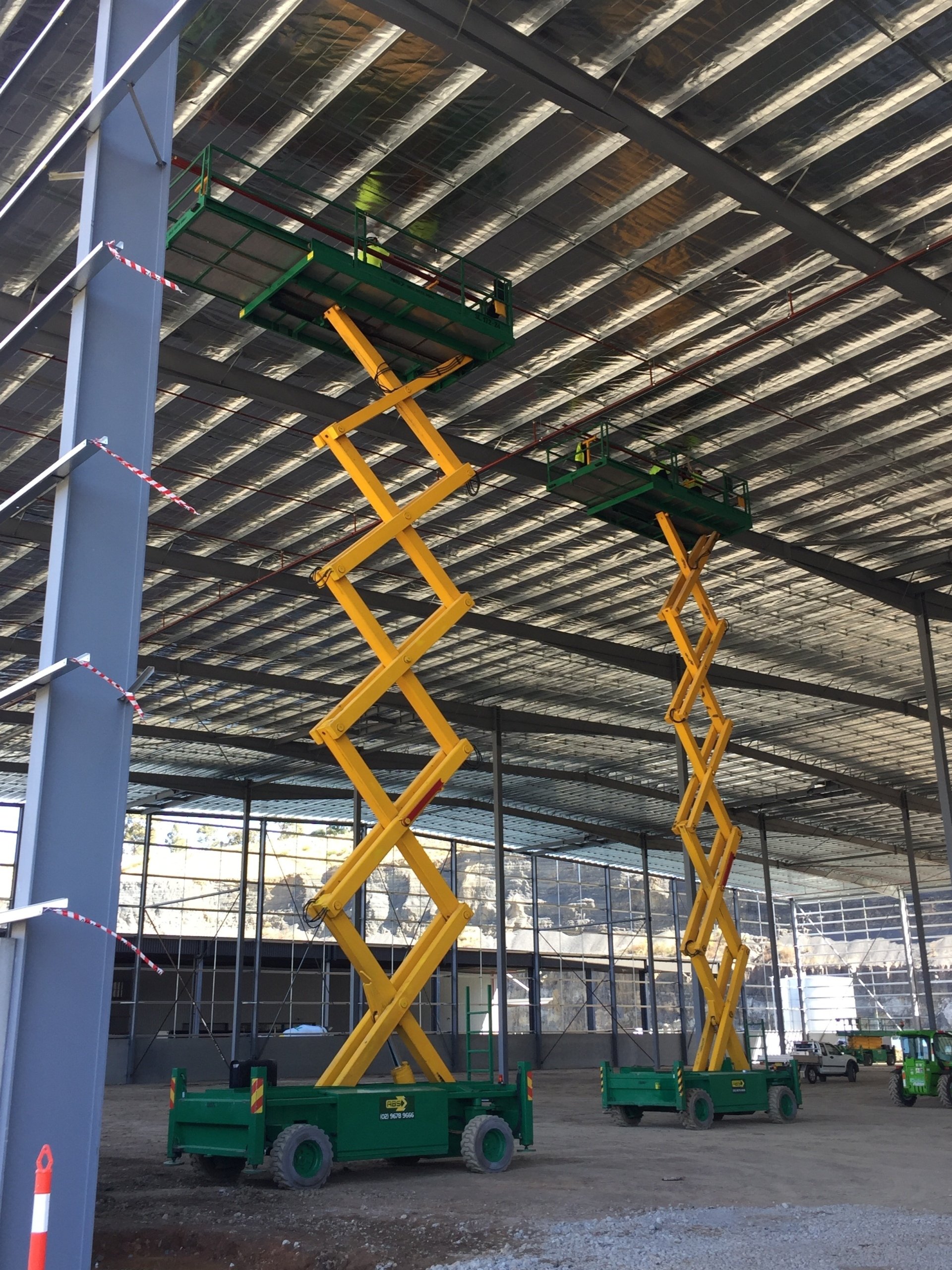 SelfPropelled Scissor Lifts for Hire Australian Boom & Scissor Lift